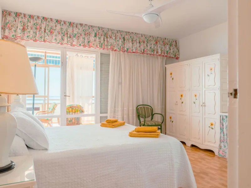 Apartment - Middle Floor Apartment в продаже в Benalmadena, Málaga. В доме 3 спален и 2 ванных комнат. Площадь дома 136 м²