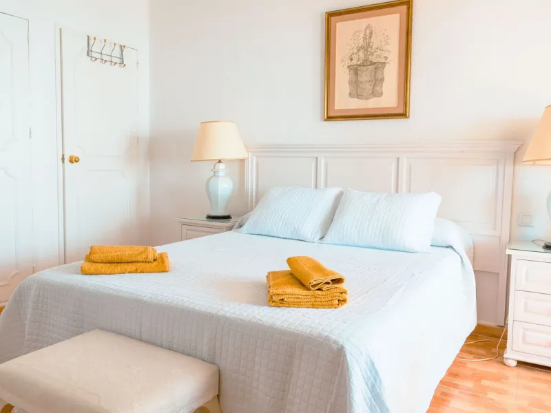Apartment - Middle Floor Apartment в продаже в Benalmadena, Málaga. В доме 3 спален и 2 ванных комнат. Площадь дома 136 м²
