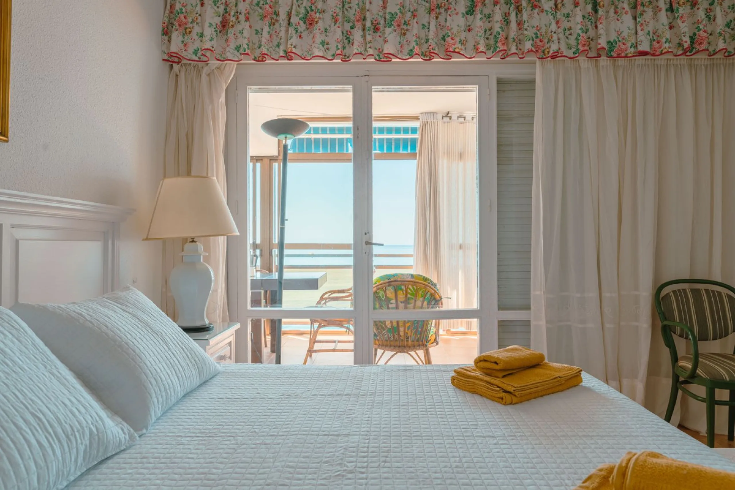 Apartment - Middle Floor Apartment в продаже в Benalmadena, Málaga. В доме 3 спален и 2 ванных комнат. Площадь дома 136 м²