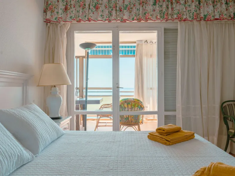Apartment - Middle Floor Apartment в продаже в Benalmadena, Málaga. В доме 3 спален и 2 ванных комнат. Площадь дома 136 м²
