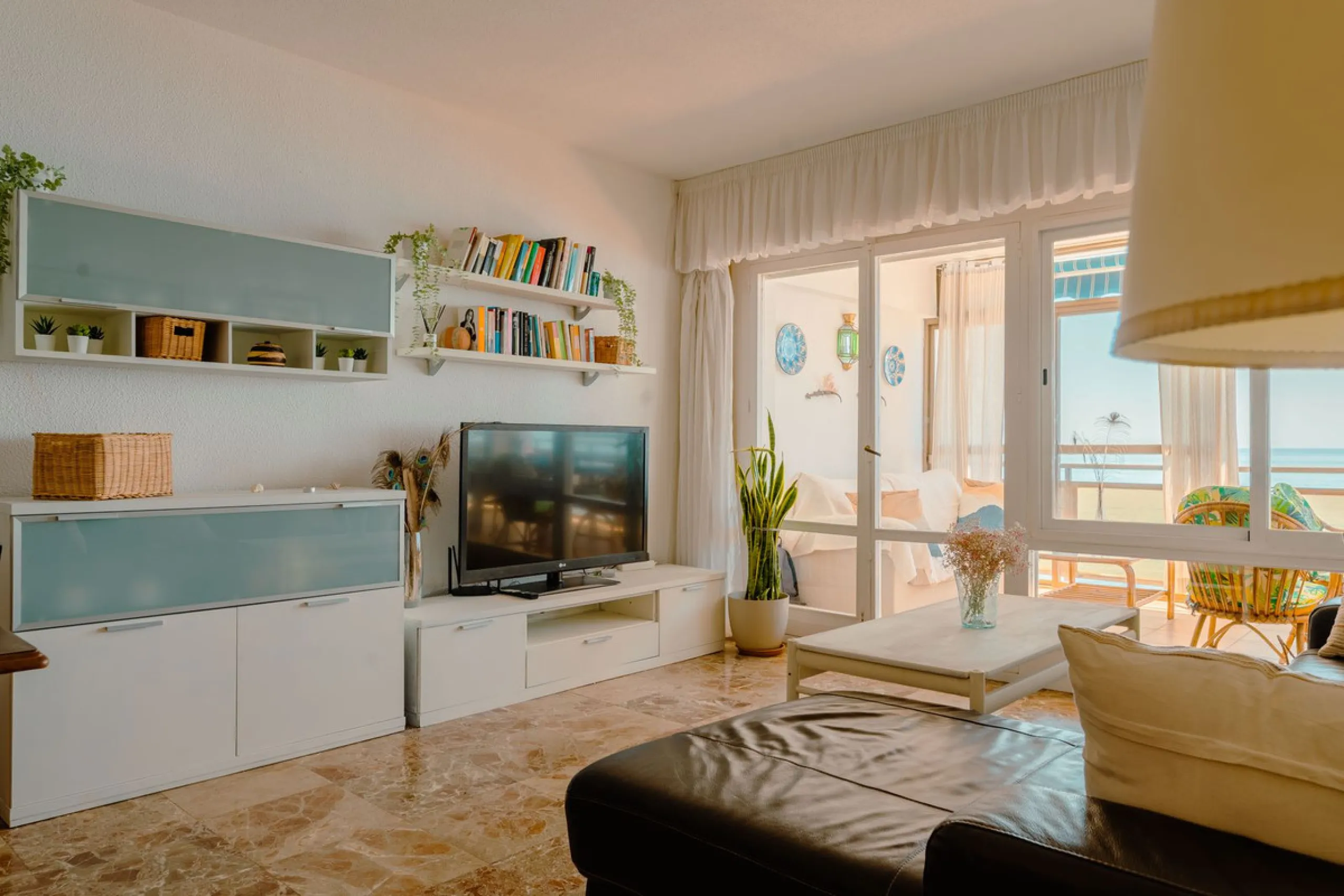 Apartment - Middle Floor Apartment в продаже в Benalmadena, Málaga. В доме 3 спален и 2 ванных комнат. Площадь дома 136 м²