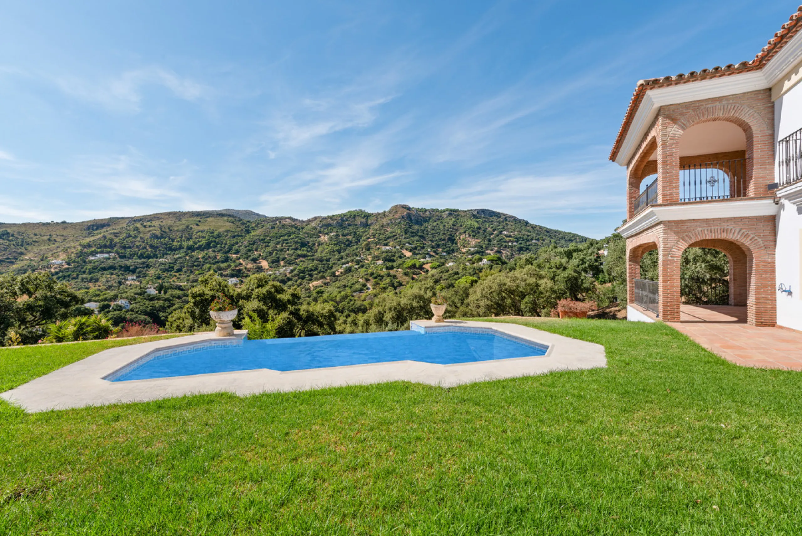 Impressive villa in the hills of Casares with space, privacy and incredible views.