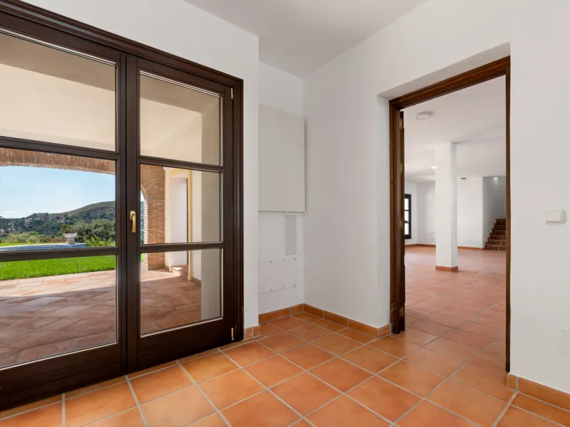 Impressive villa in the hills of Casares with space, privacy and incredible views.