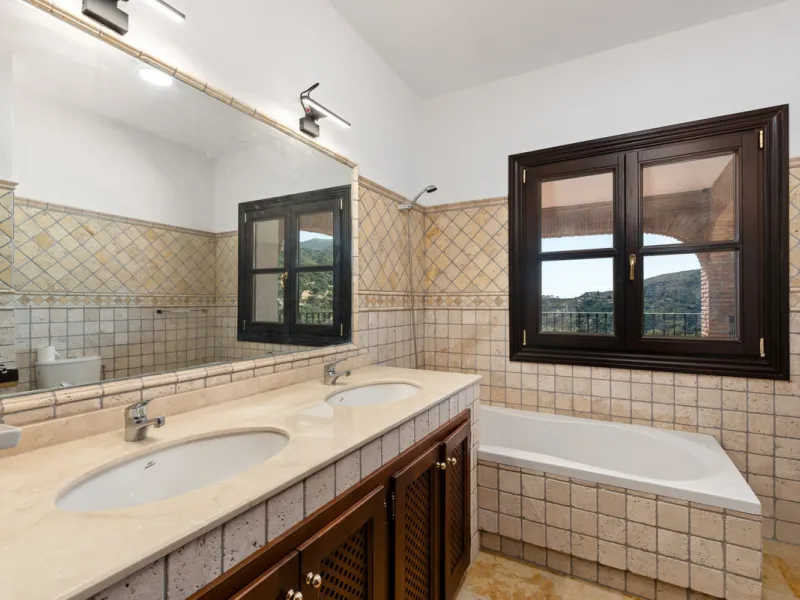 Impressive villa in the hills of Casares with space, privacy and incredible views.