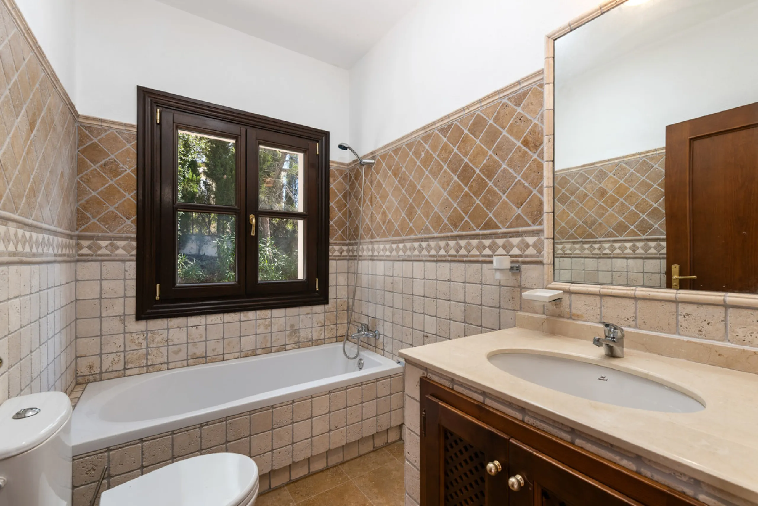 Impressive villa in the hills of Casares with space, privacy and incredible views.