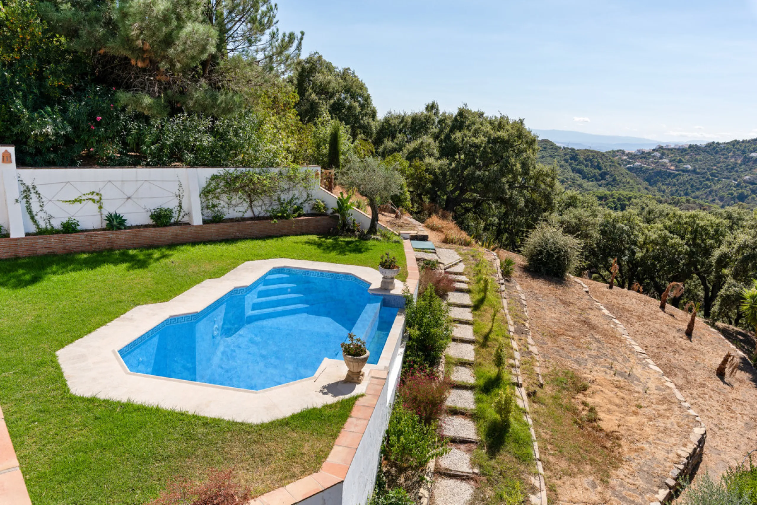 Impressive villa in the hills of Casares with space, privacy and incredible views.