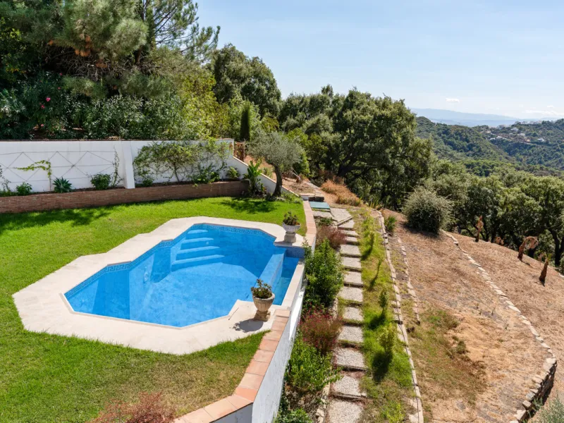 Impressive villa in the hills of Casares with space, privacy and incredible views.