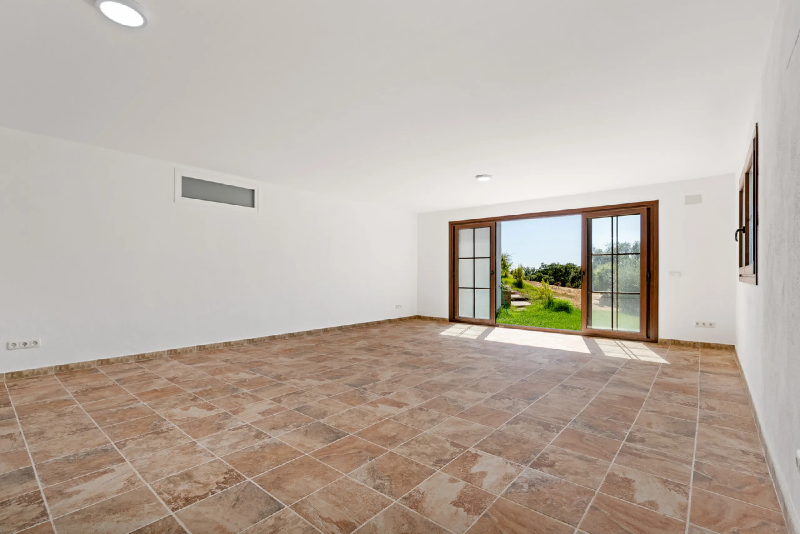 Impressive villa in the hills of Casares with space, privacy and incredible views.