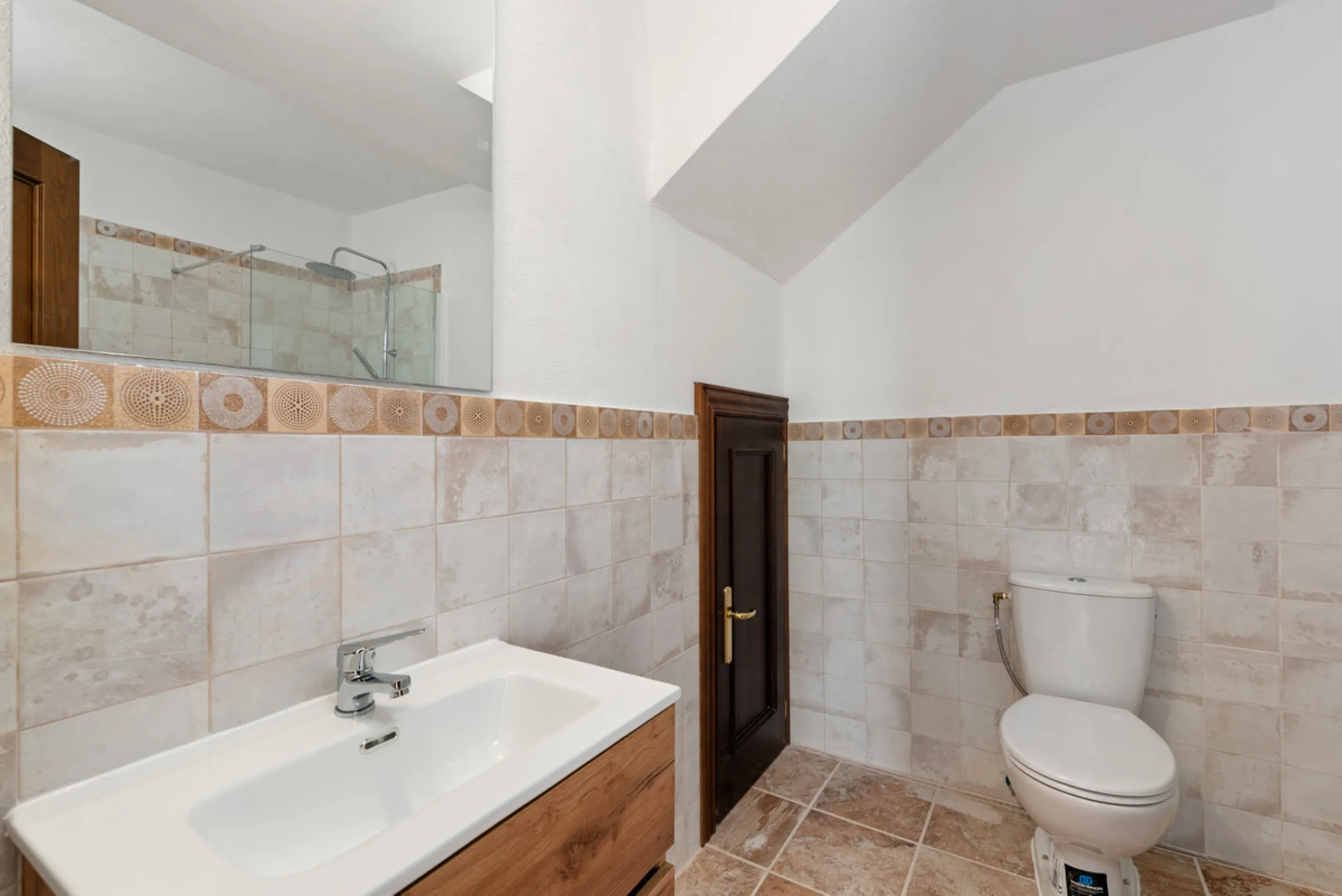 Impressive villa in the hills of Casares with space, privacy and incredible views.