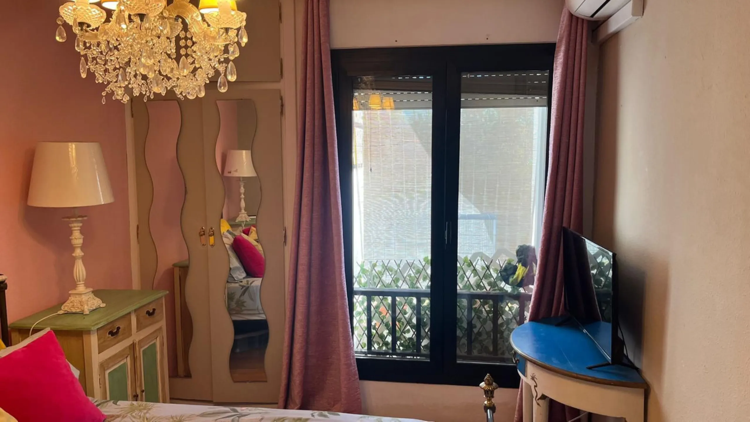 Apartment - Middle Floor Apartment в продаже в Marbella, Málaga. В доме 3 спален и 2 ванных комнат. Площадь дома 117 м²