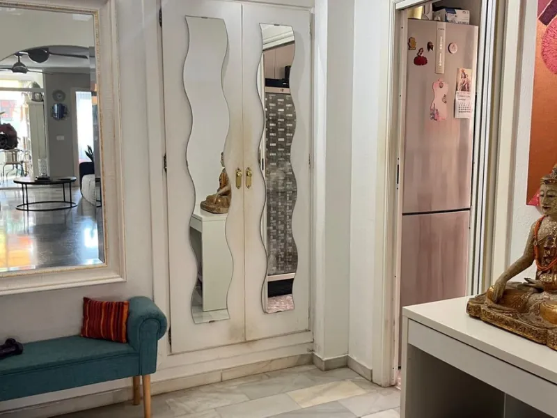 Apartment - Middle Floor Apartment в продаже в Marbella, Málaga. В доме 3 спален и 2 ванных комнат. Площадь дома 117 м²