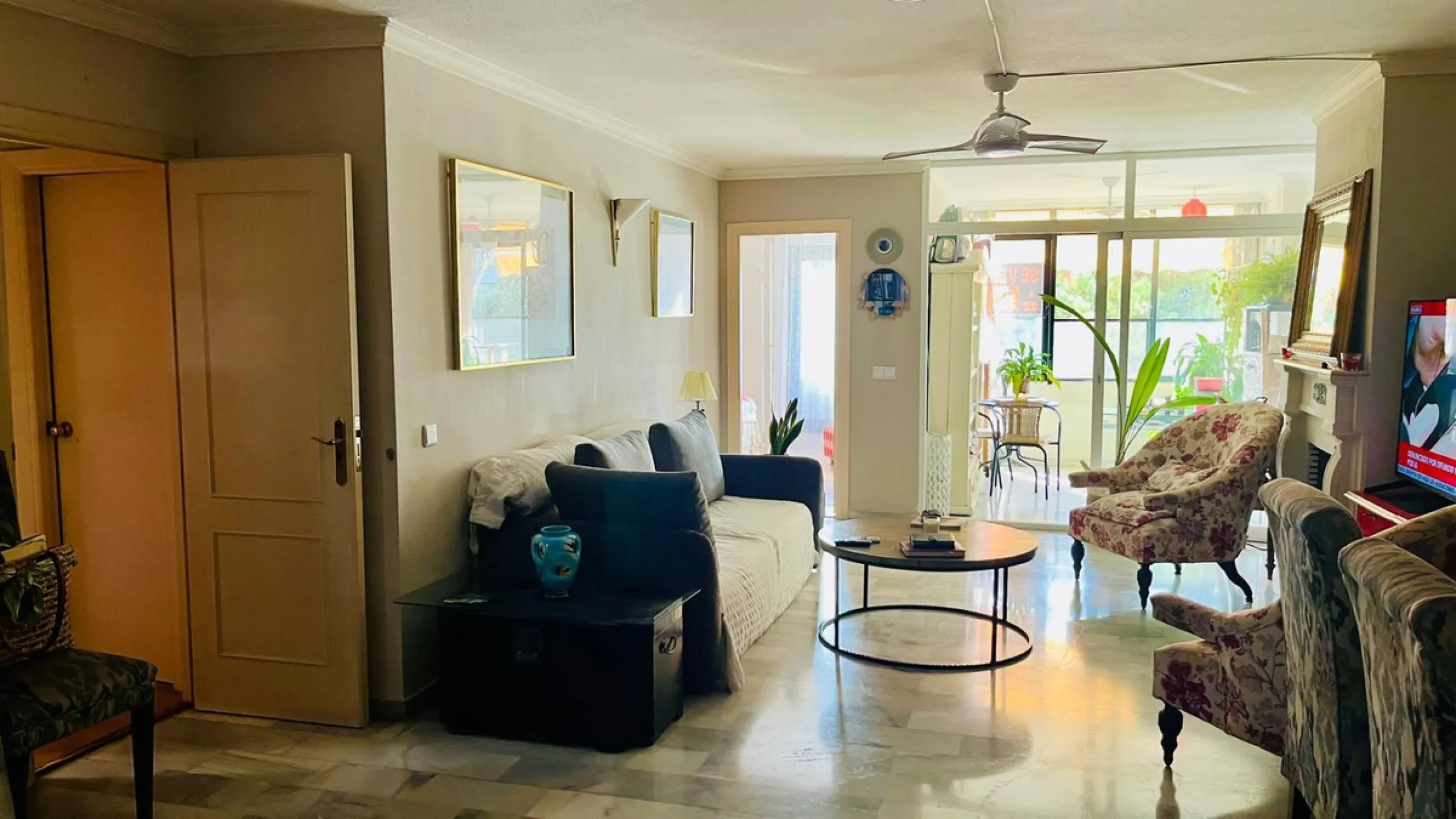 Apartment - Middle Floor Apartment в продаже в Marbella, Málaga. В доме 3 спален и 2 ванных комнат. Площадь дома 117 м²