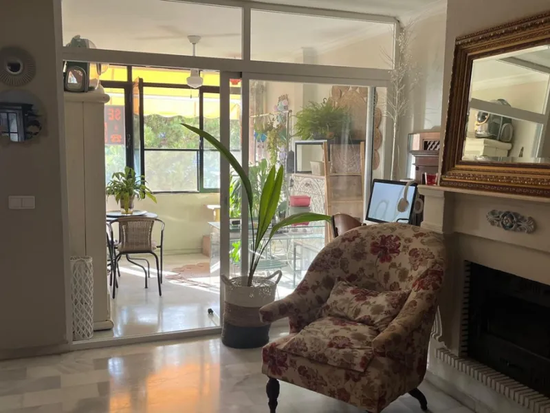 Apartment - Middle Floor Apartment в продаже в Marbella, Málaga. В доме 3 спален и 2 ванных комнат. Площадь дома 117 м²