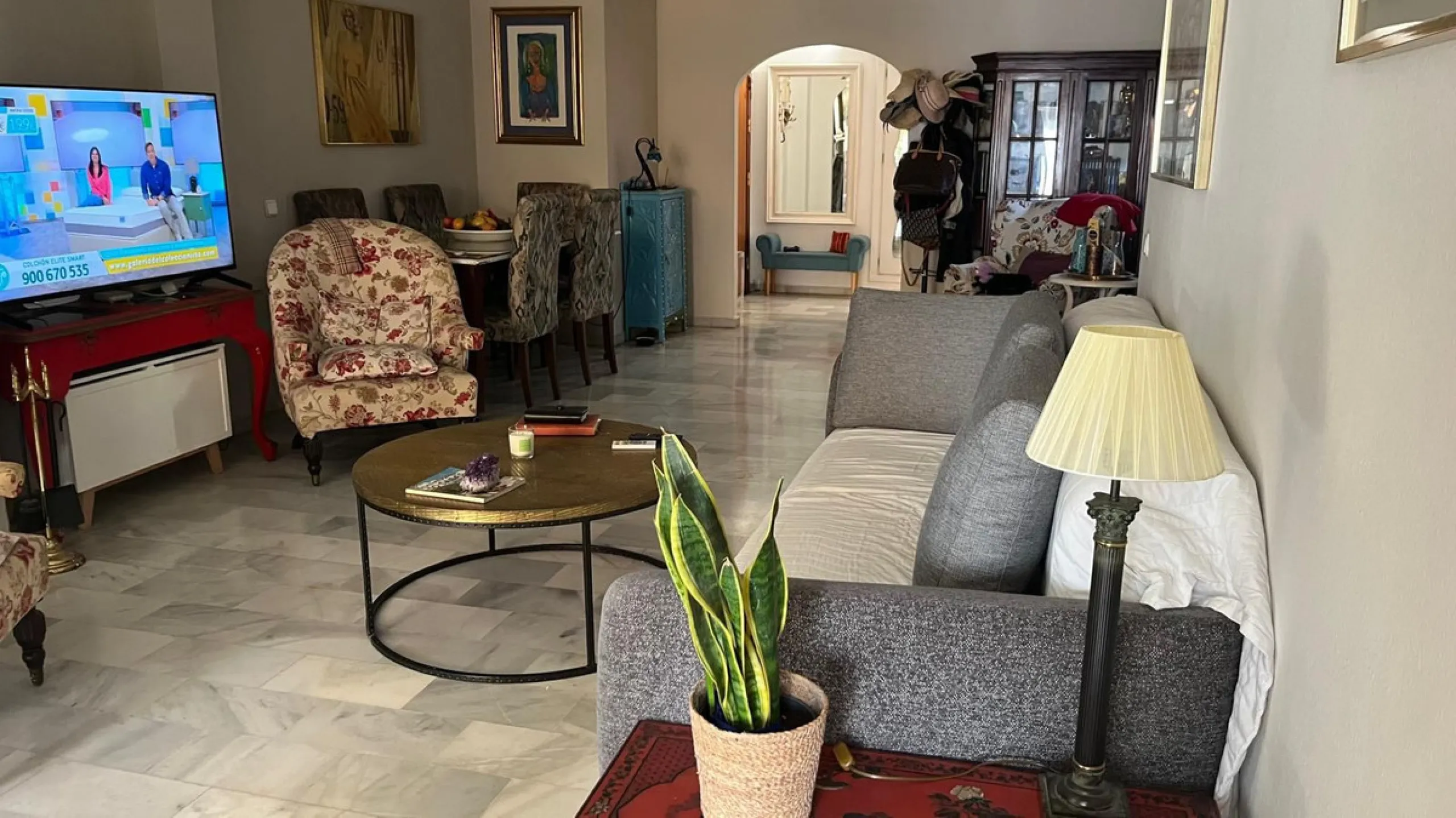 Apartment - Middle Floor Apartment в продаже в Marbella, Málaga. В доме 3 спален и 2 ванных комнат. Площадь дома 117 м²
