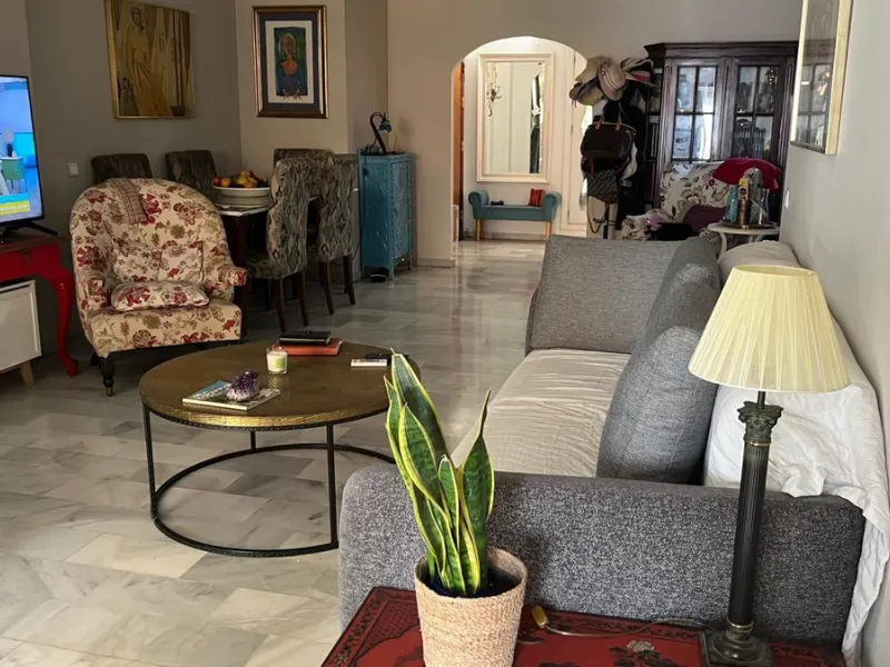 Apartment - Middle Floor Apartment в продаже в Marbella, Málaga. В доме 3 спален и 2 ванных комнат. Площадь дома 117 м²