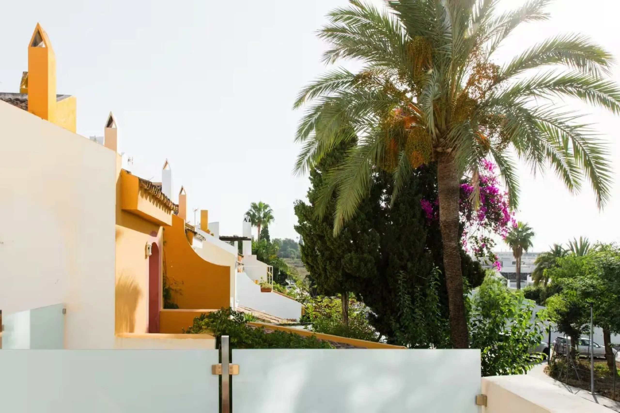 Stunning 5-Bedroom Townhouse in Altos del Rodeo, Nueva Andalucía – Steps from Puerto Banús and the Beach