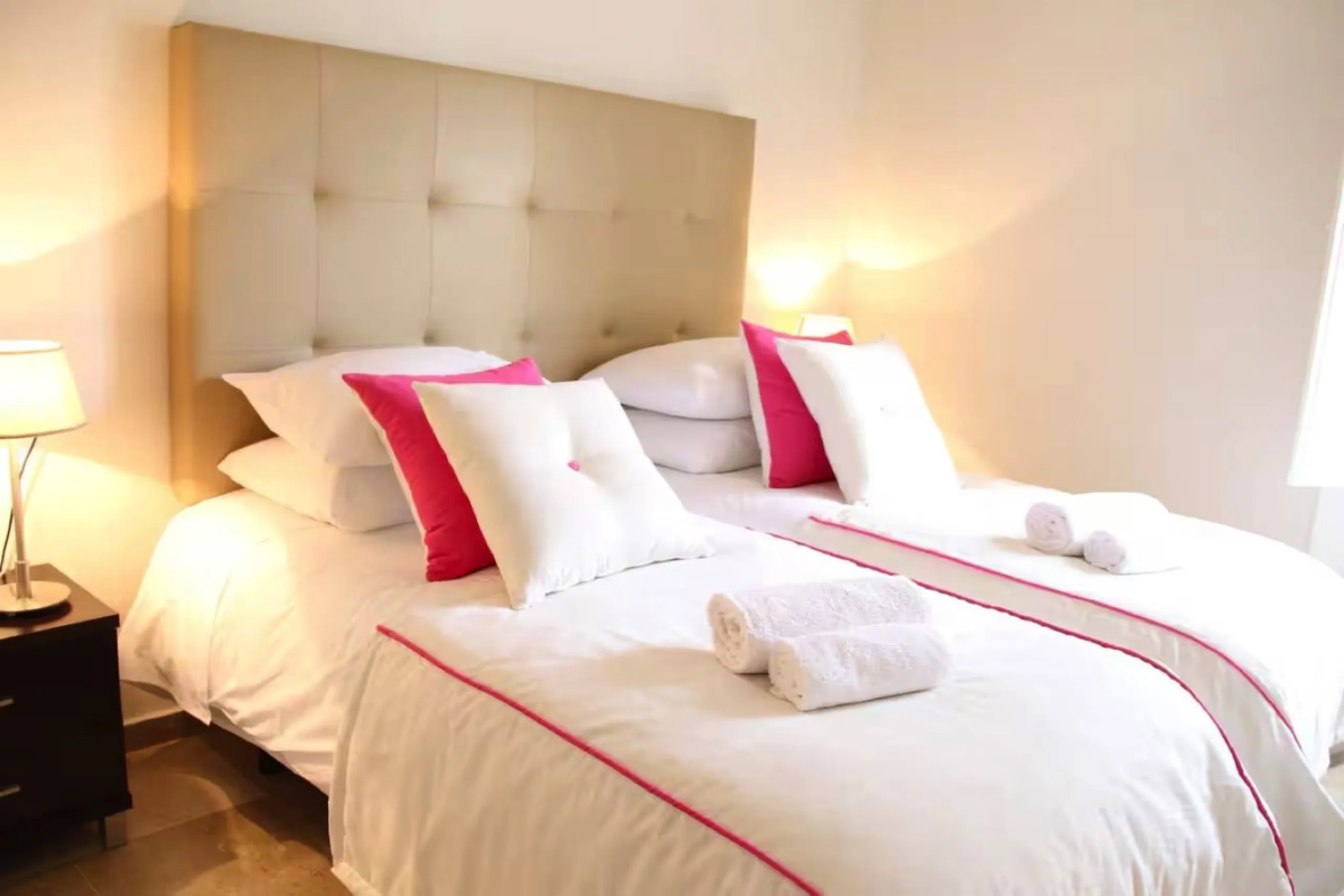 Stunning 5-Bedroom Townhouse in Altos del Rodeo, Nueva Andalucía – Steps from Puerto Banús and the Beach