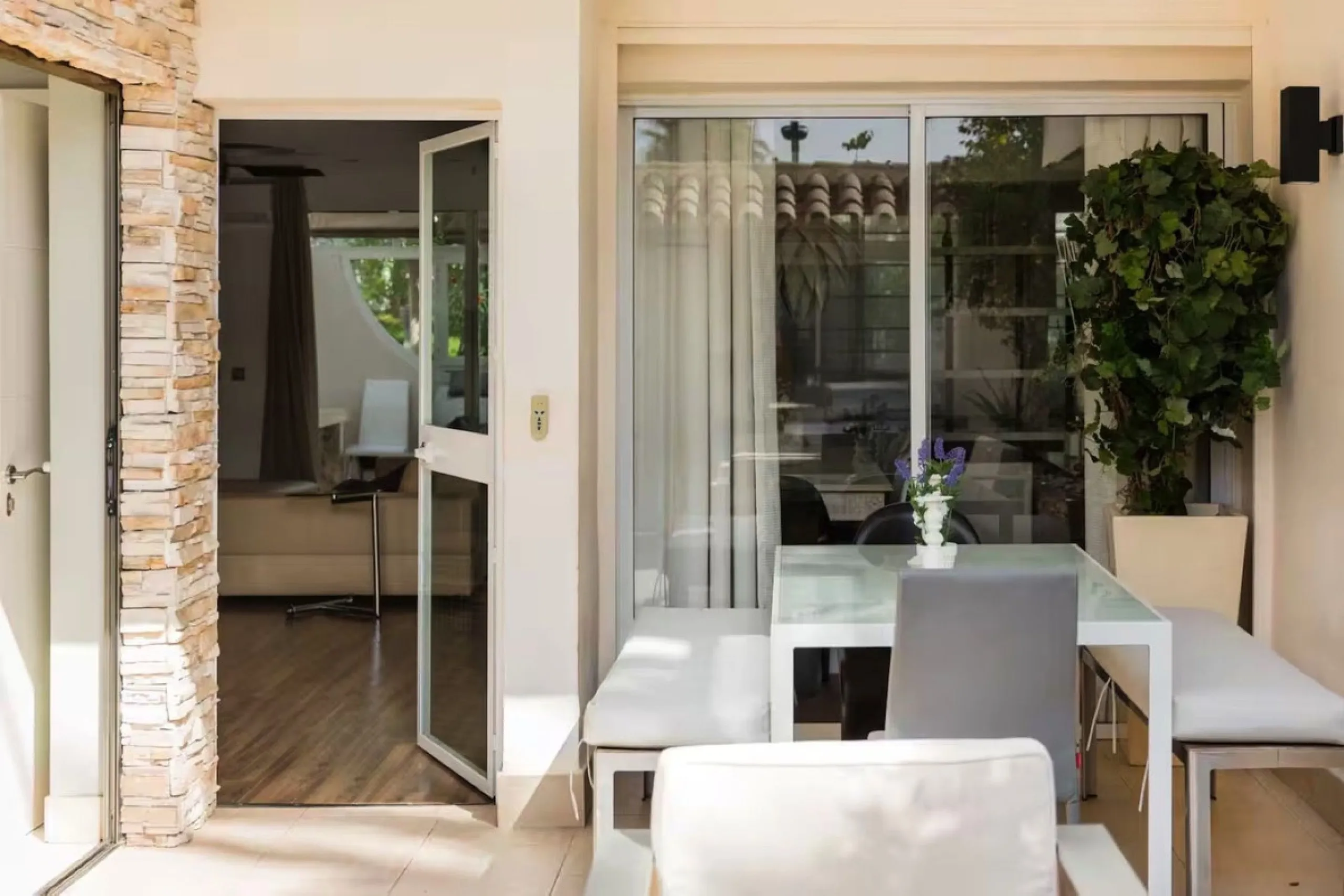 Stunning 5-Bedroom Townhouse in Altos del Rodeo, Nueva Andalucía – Steps from Puerto Banús and the Beach