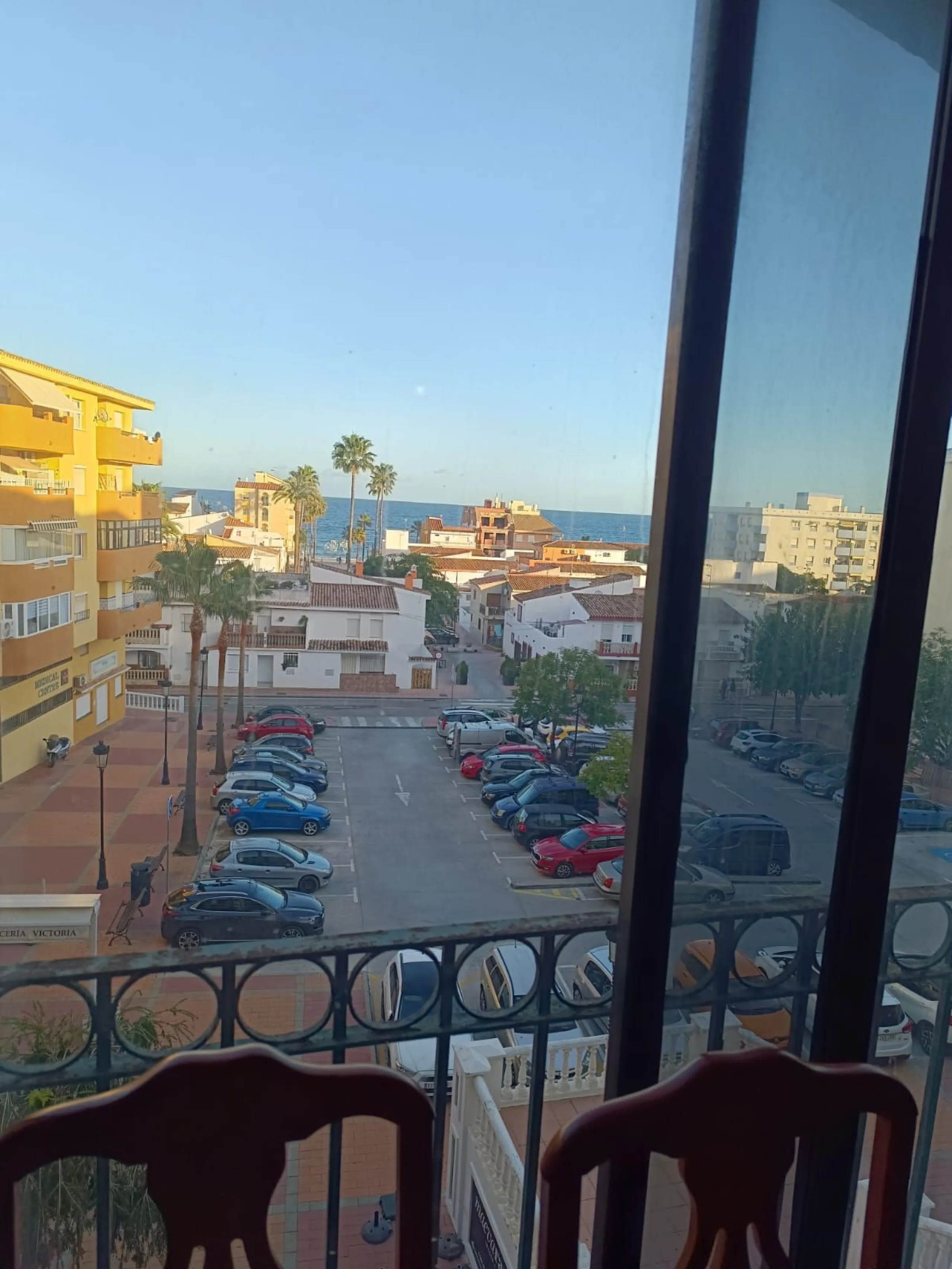 Apartment - Middle Floor Apartment в продаже в Manilva, Málaga. В доме 4 спален и 2 ванных комнат. Площадь дома 120 м²