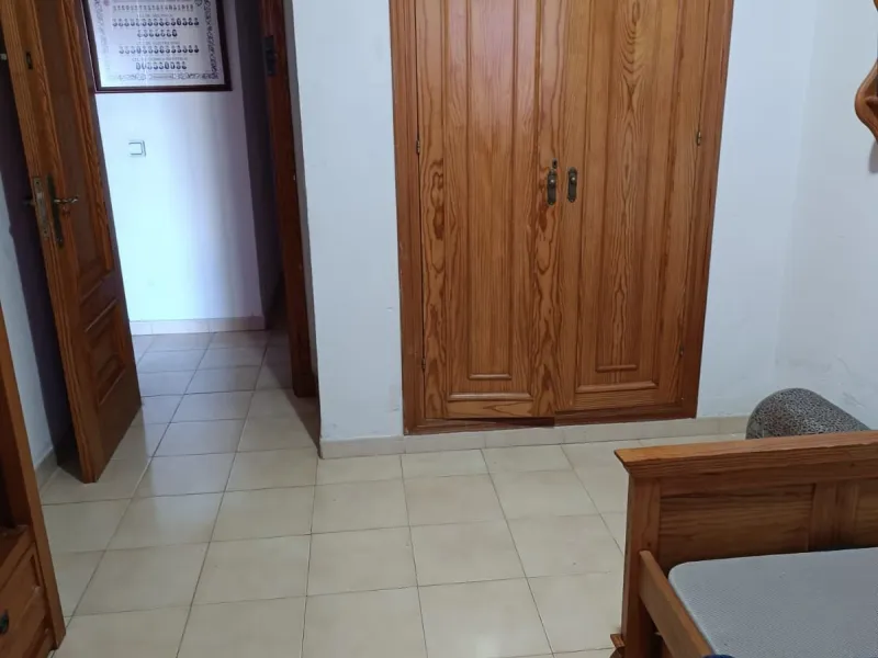 Apartment - Middle Floor Apartment в продаже в Manilva, Málaga. В доме 4 спален и 2 ванных комнат. Площадь дома 120 м²
