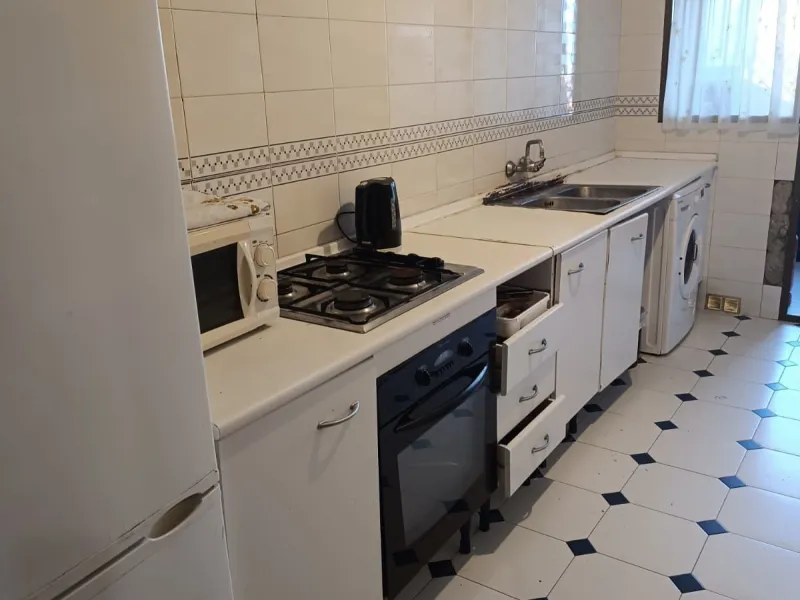 Apartment - Middle Floor Apartment в продаже в Manilva, Málaga. В доме 4 спален и 2 ванных комнат. Площадь дома 120 м²