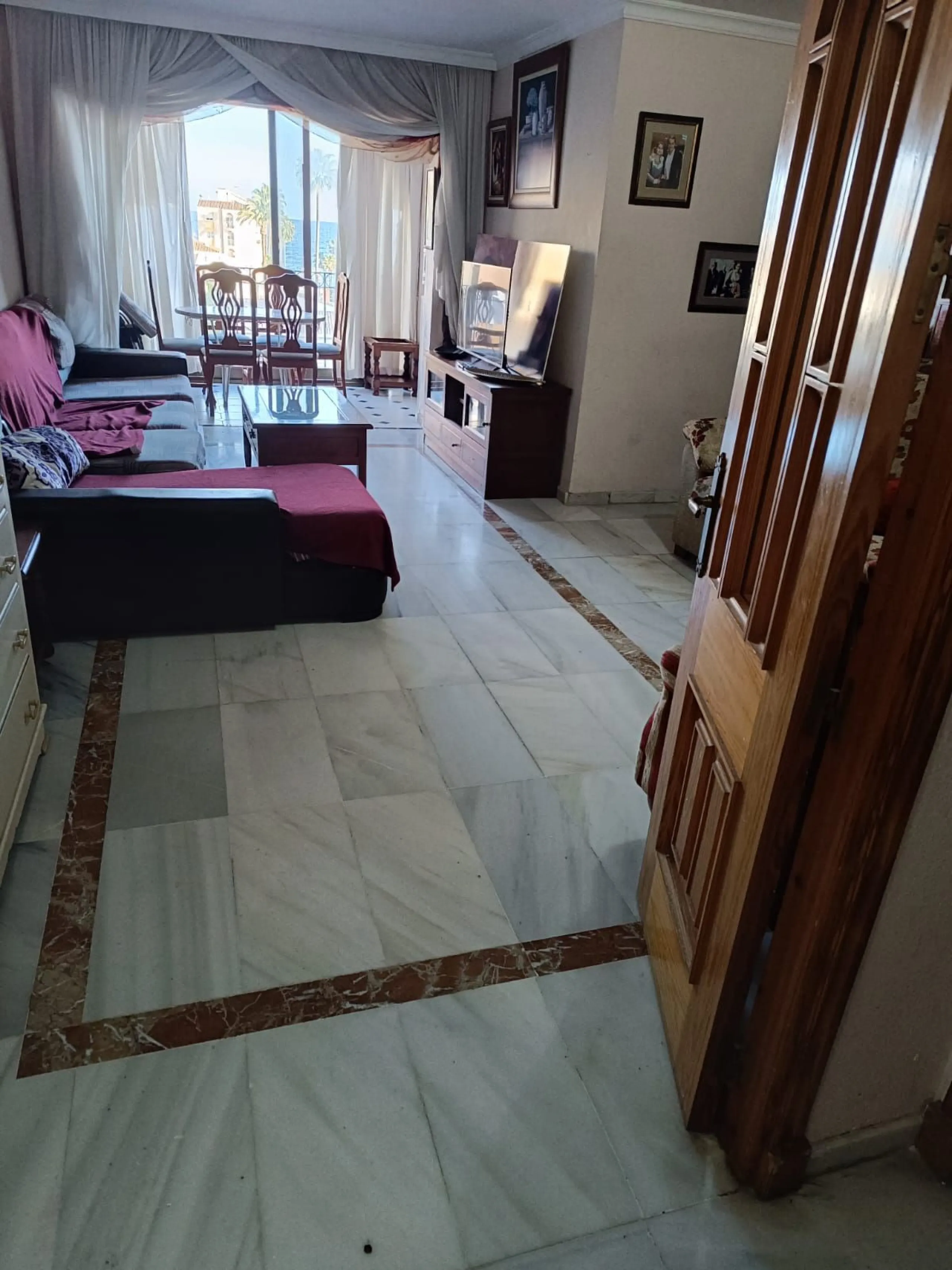 Apartment - Middle Floor Apartment в продаже в Manilva, Málaga. В доме 4 спален и 2 ванных комнат. Площадь дома 120 м²