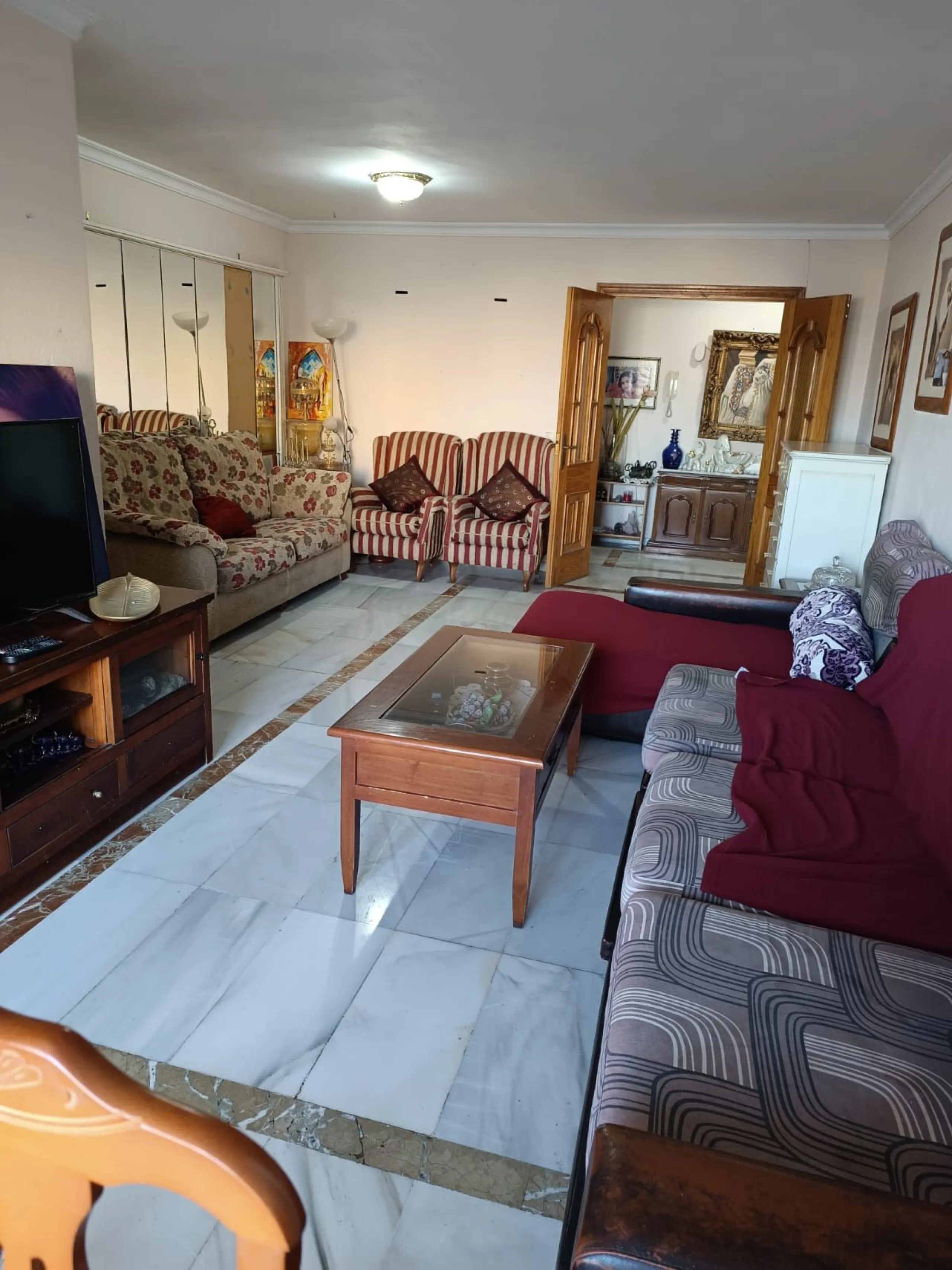Apartment - Middle Floor Apartment в продаже в Manilva, Málaga. В доме 4 спален и 2 ванных комнат. Площадь дома 120 м²