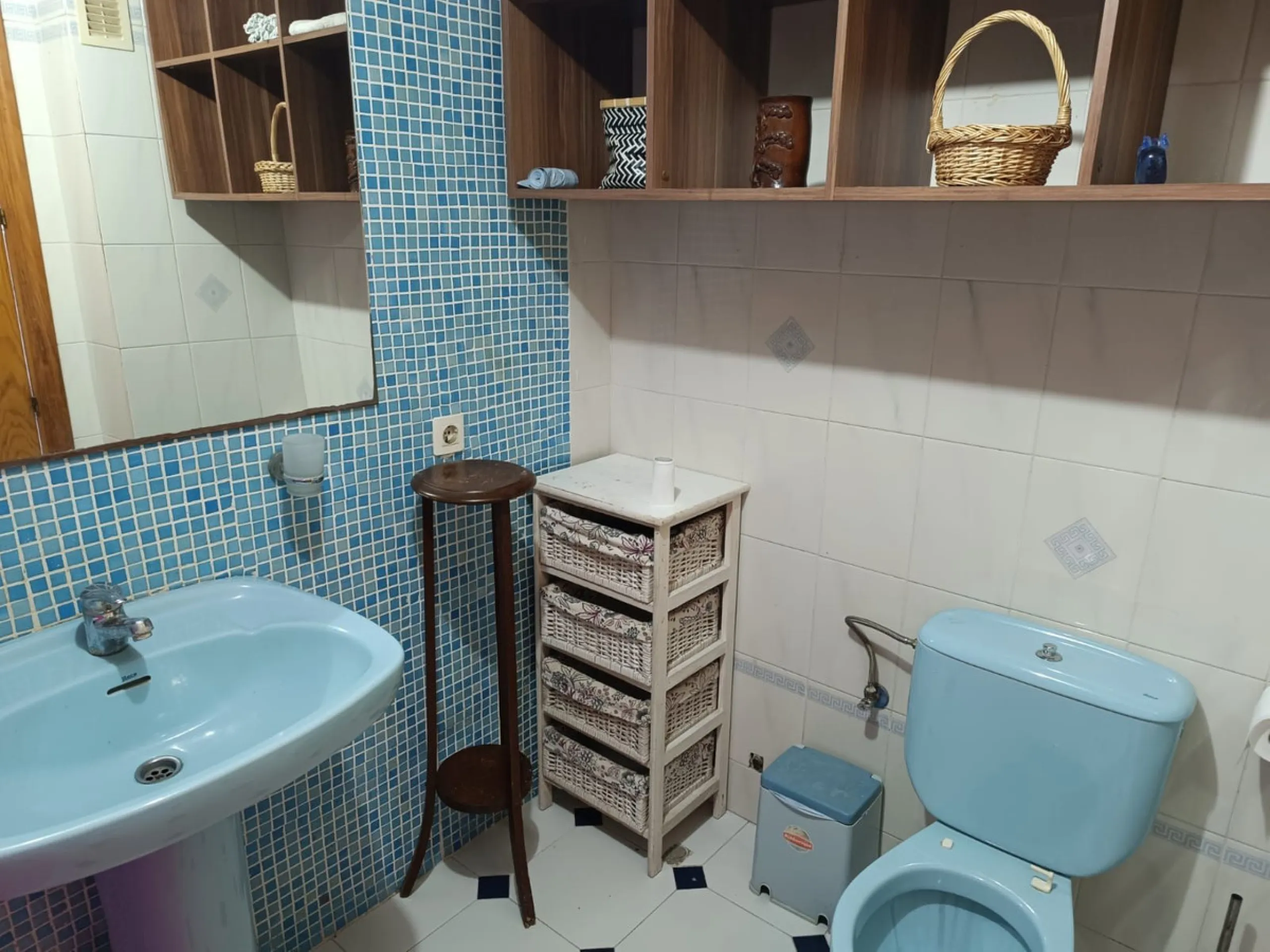Apartment - Middle Floor Apartment в продаже в Manilva, Málaga. В доме 4 спален и 2 ванных комнат. Площадь дома 120 м²