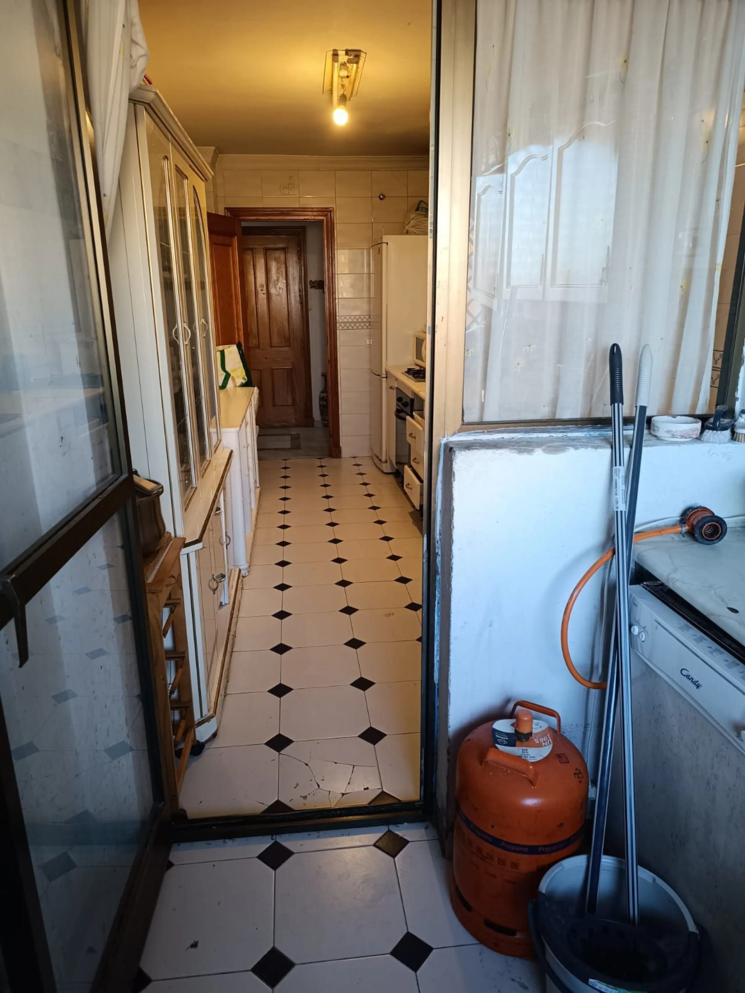 Apartment - Middle Floor Apartment в продаже в Manilva, Málaga. В доме 4 спален и 2 ванных комнат. Площадь дома 120 м²