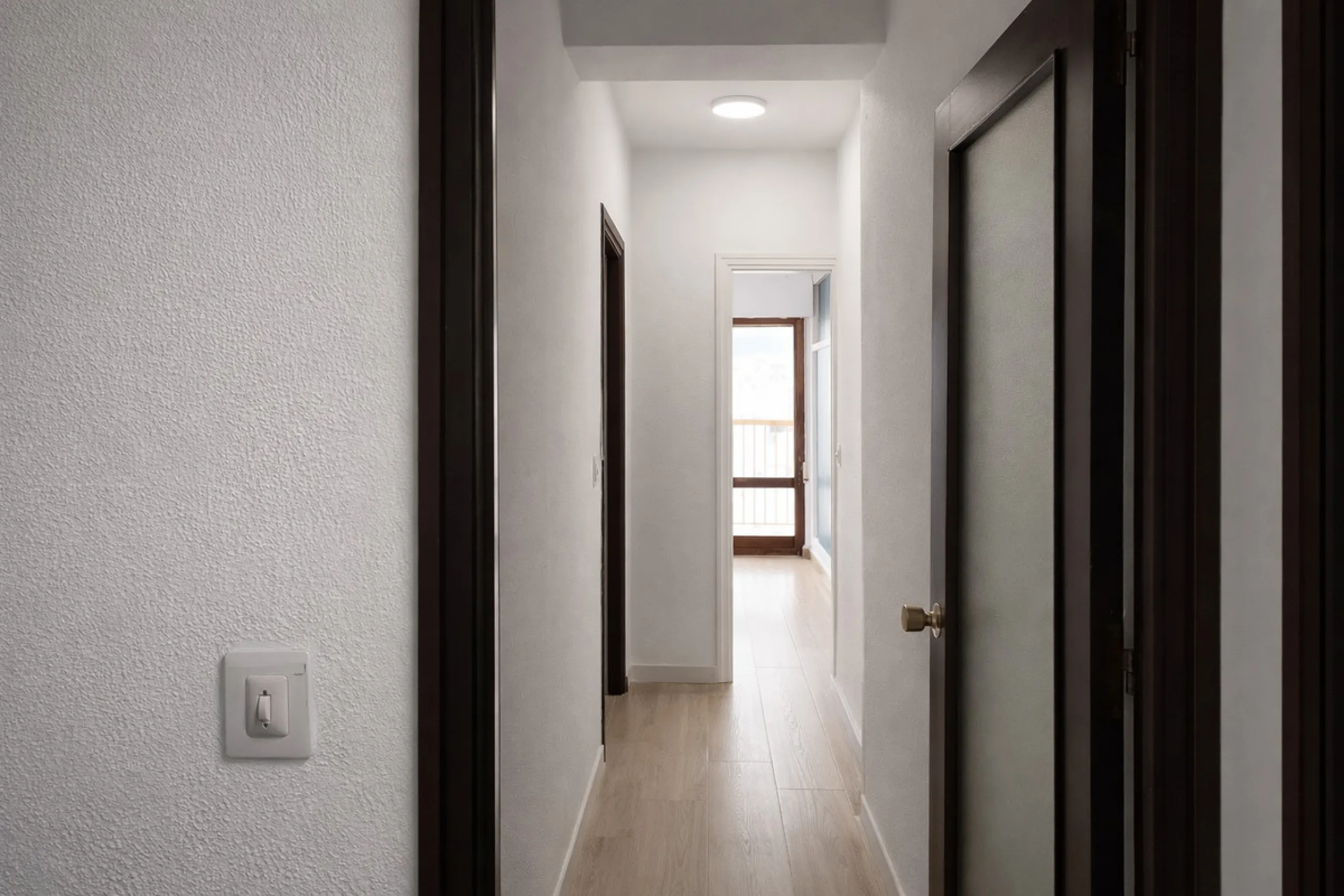 Apartment - Middle Floor Apartment в продаже в Marbella, Málaga. В доме 3 спален и 2 ванных комнат. Площадь дома 120 м²