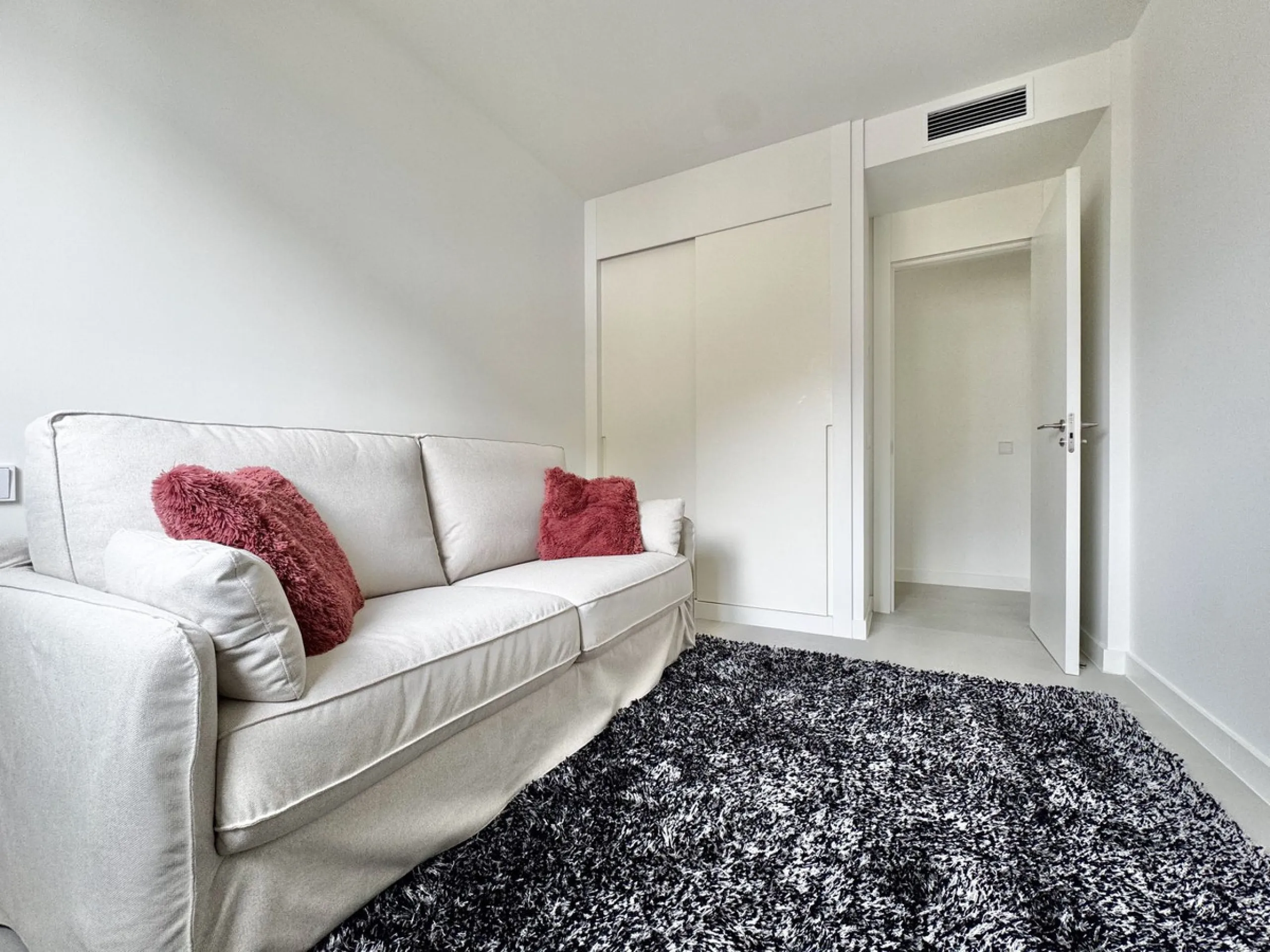 Apartment - Penthouse в продаже в Fuengirola, Málaga. В доме 2 спален и 2 ванных комнат. Площадь дома 87 м²