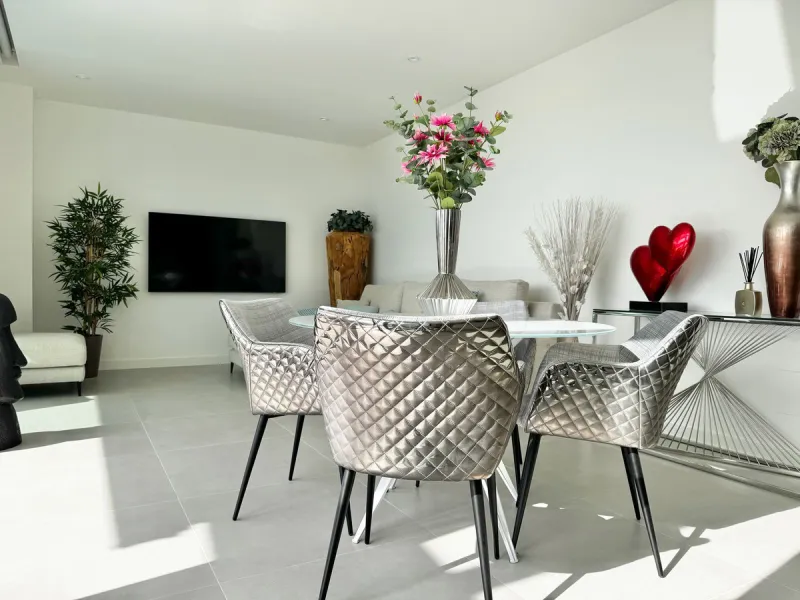 Apartment - Penthouse в продаже в Fuengirola, Málaga. В доме 2 спален и 2 ванных комнат. Площадь дома 87 м²
