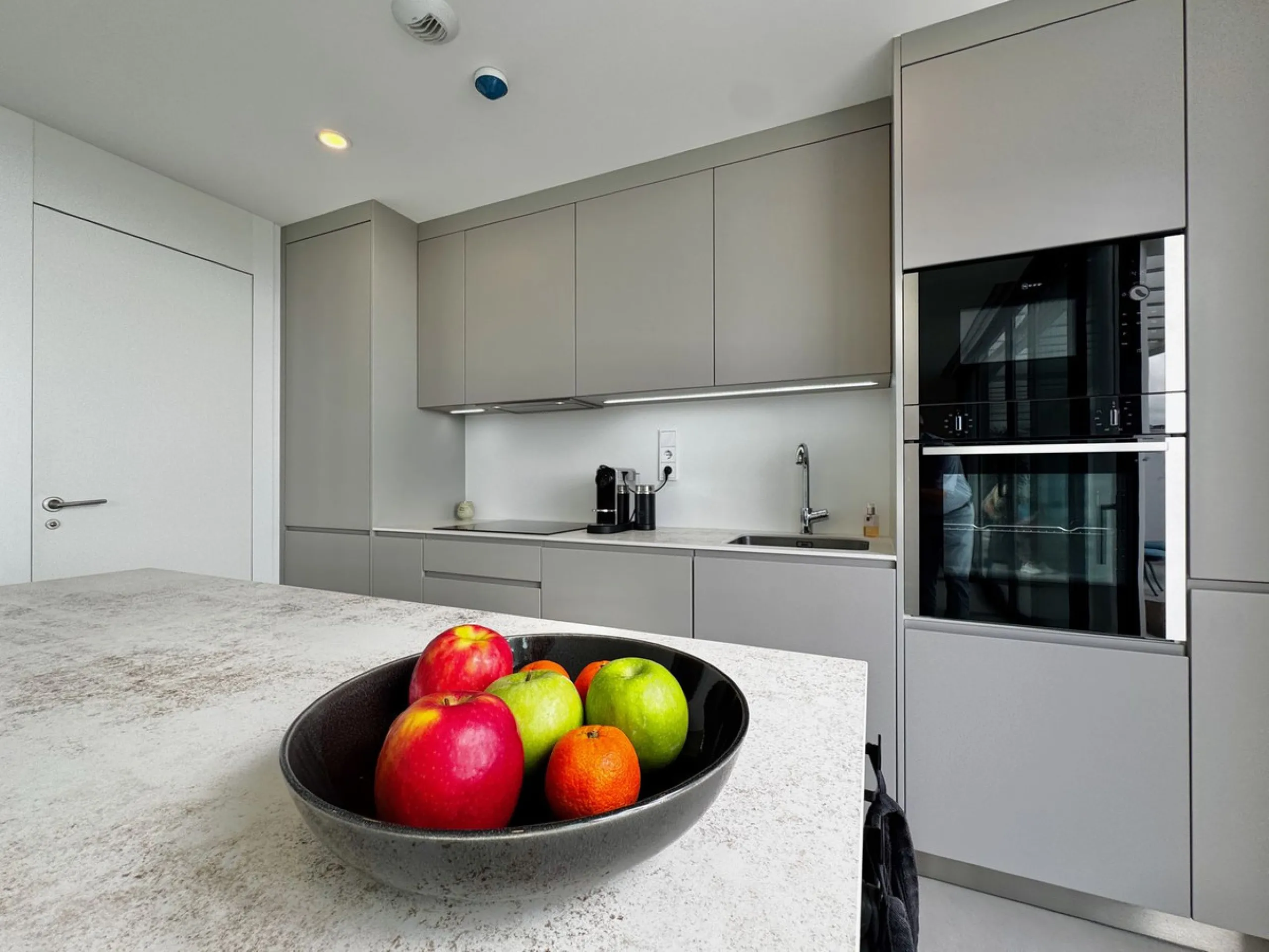 Apartment - Penthouse в продаже в Fuengirola, Málaga. В доме 2 спален и 2 ванных комнат. Площадь дома 87 м²