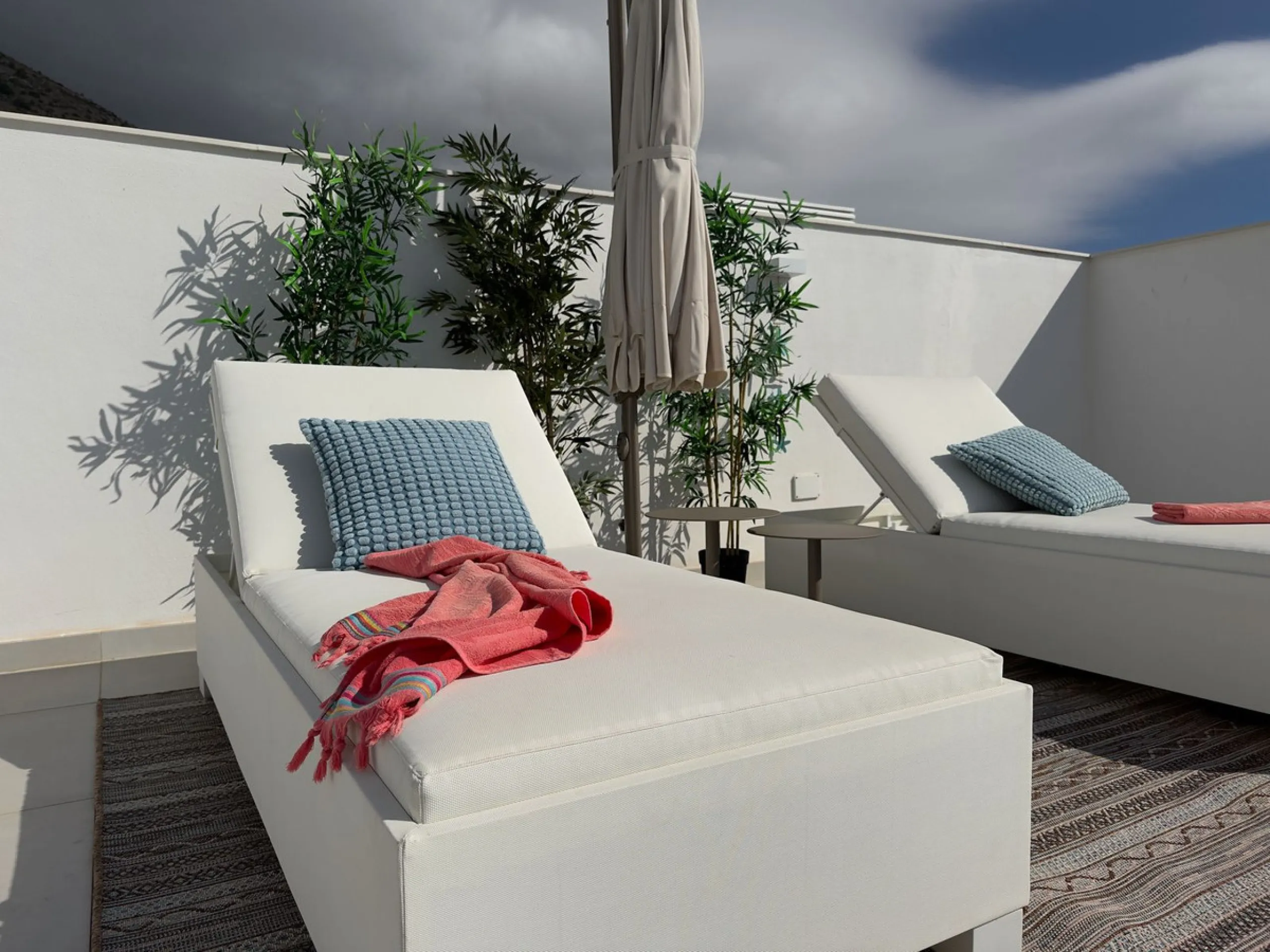 Apartment - Penthouse в продаже в Fuengirola, Málaga. В доме 2 спален и 2 ванных комнат. Площадь дома 87 м²