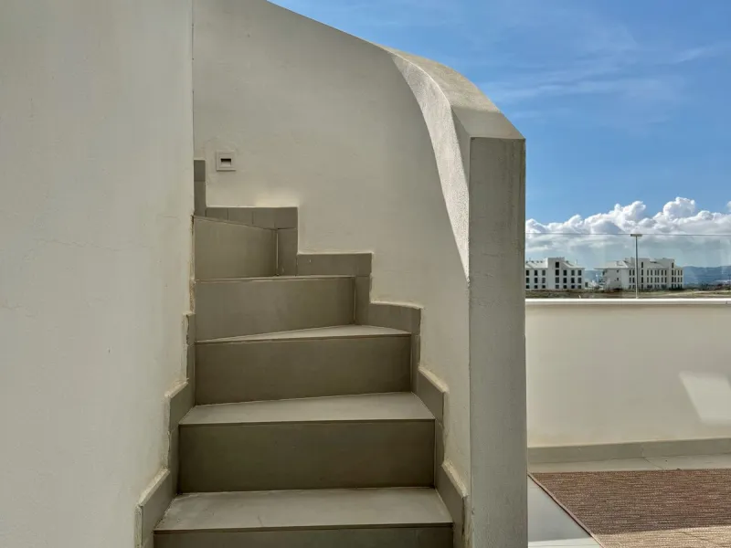 Apartment - Penthouse в продаже в Fuengirola, Málaga. В доме 2 спален и 2 ванных комнат. Площадь дома 87 м²