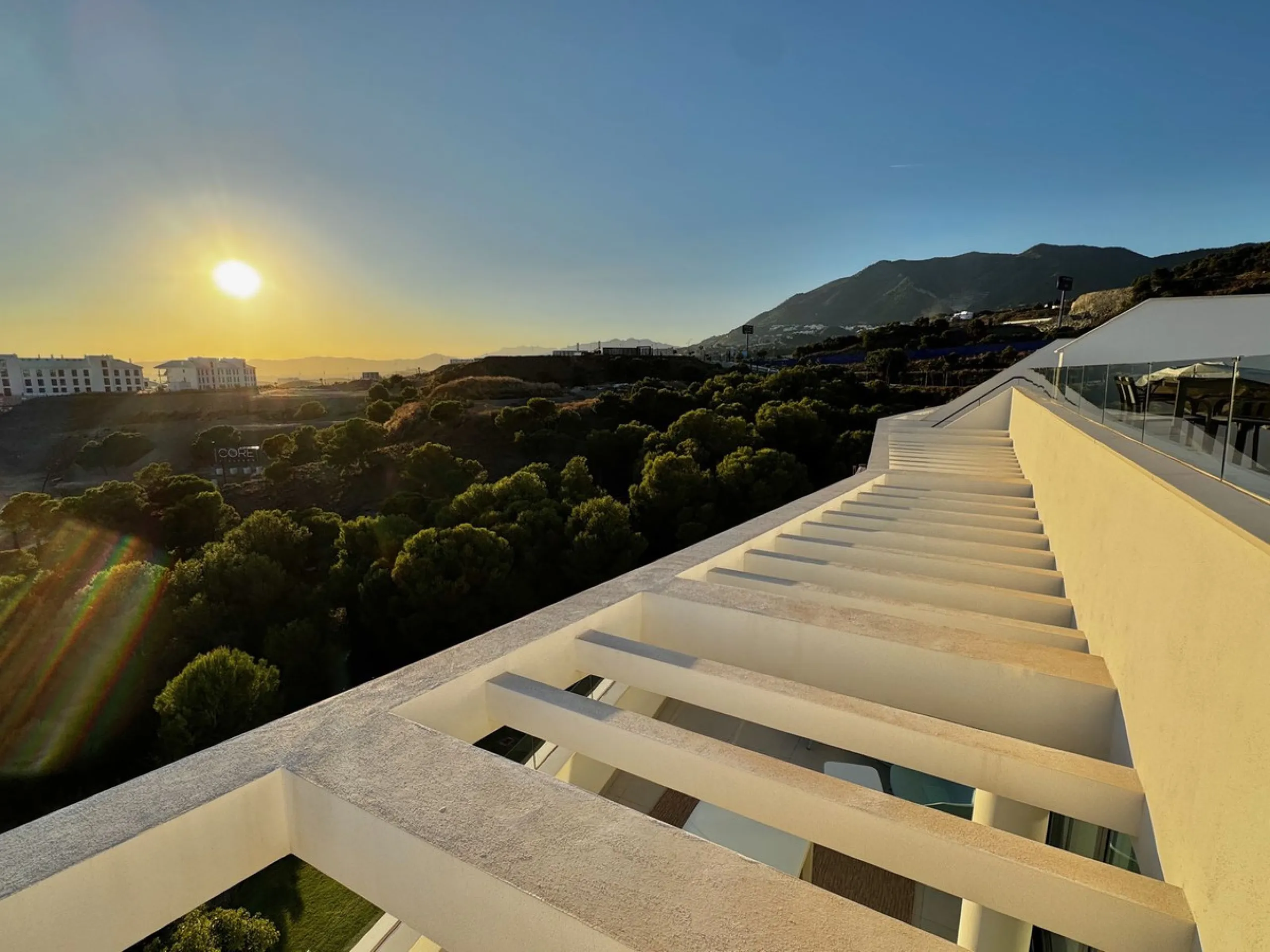 Apartment - Penthouse в продаже в Fuengirola, Málaga. В доме 2 спален и 2 ванных комнат. Площадь дома 87 м²
