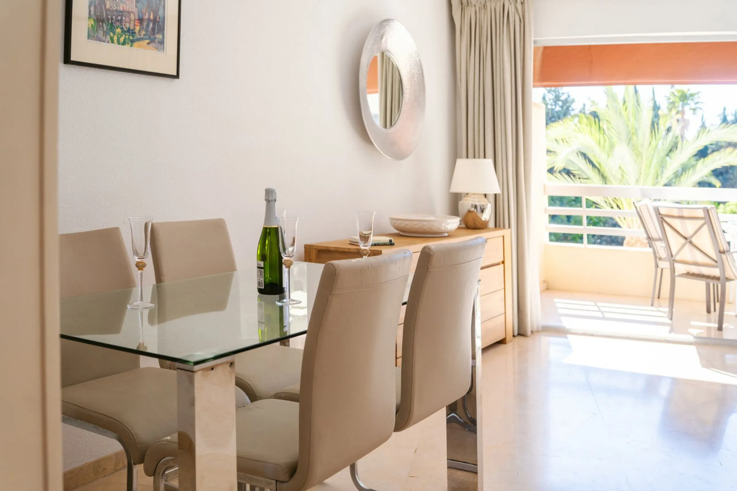 A fantastic opportunity in the well-sought out urbanisation of Parque Marbella.