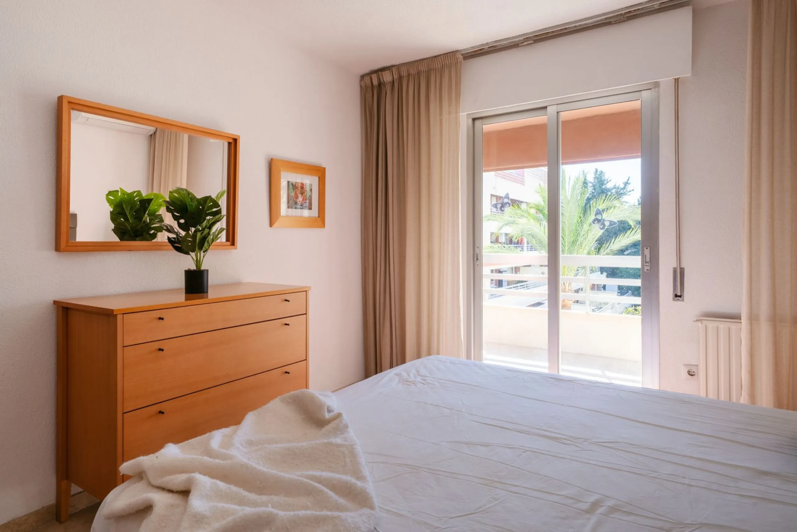 A fantastic opportunity in the well-sought out urbanisation of Parque Marbella.