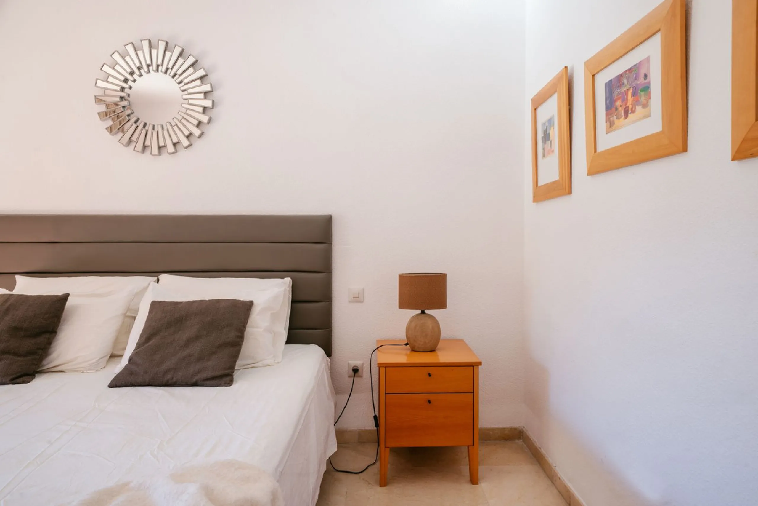 A fantastic opportunity in the well-sought out urbanisation of Parque Marbella.