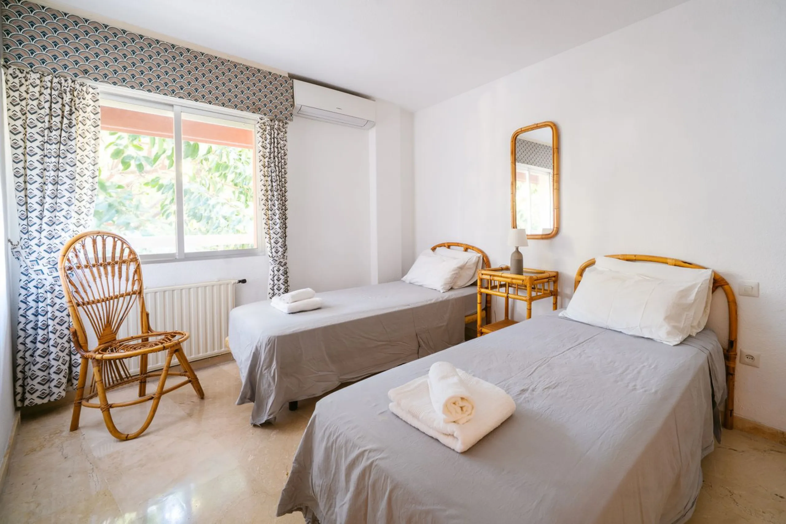 A fantastic opportunity in the well-sought out urbanisation of Parque Marbella.