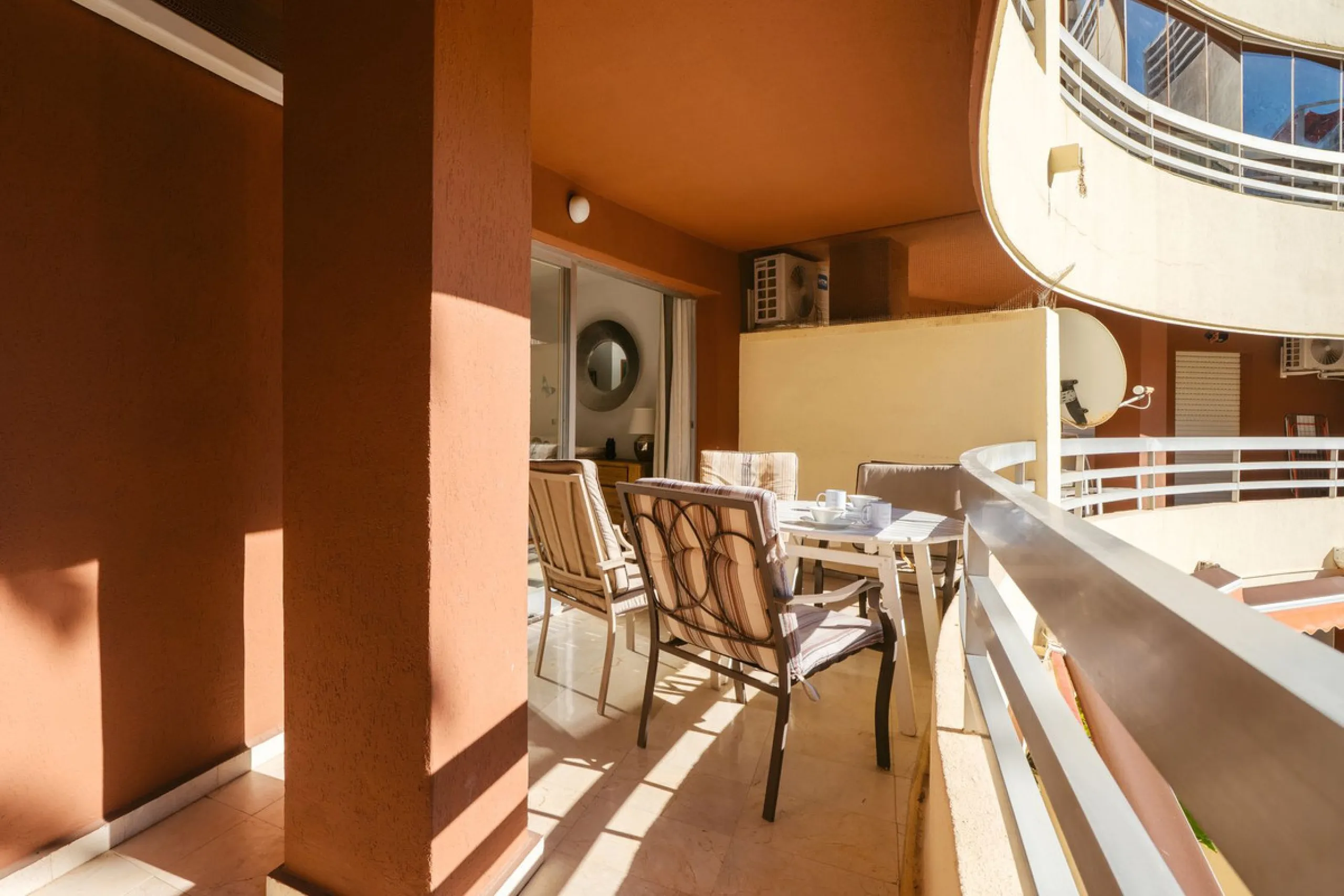 A fantastic opportunity in the well-sought out urbanisation of Parque Marbella.
