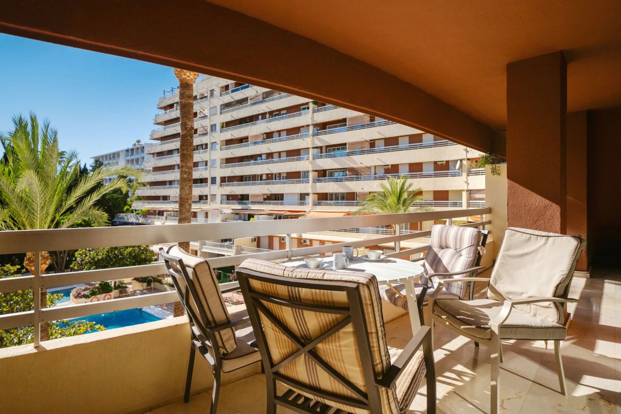 A fantastic opportunity in the well-sought out urbanisation of Parque Marbella.