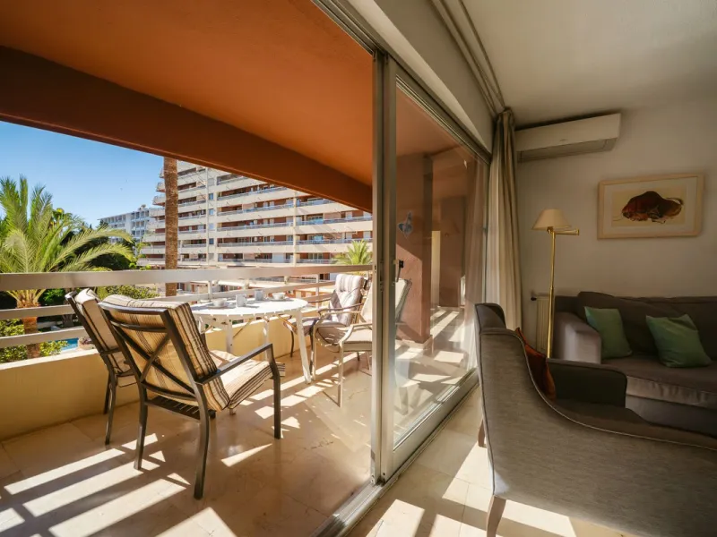 A fantastic opportunity in the well-sought out urbanisation of Parque Marbella.