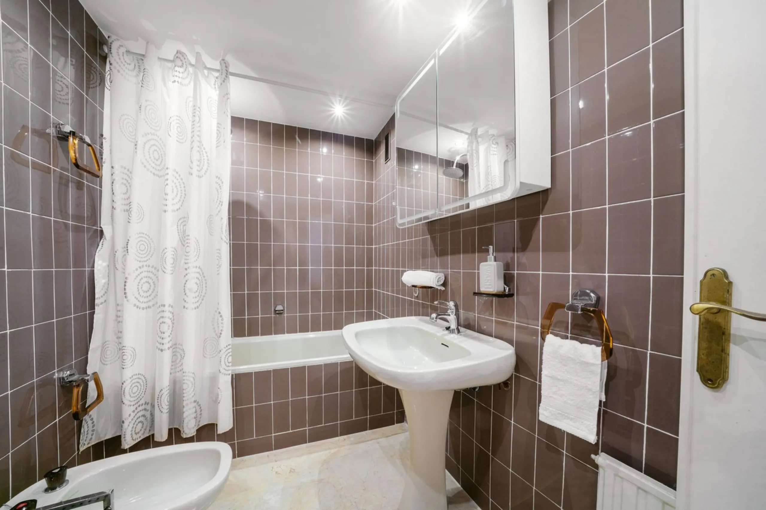 A fantastic opportunity in the well-sought out urbanisation of Parque Marbella.