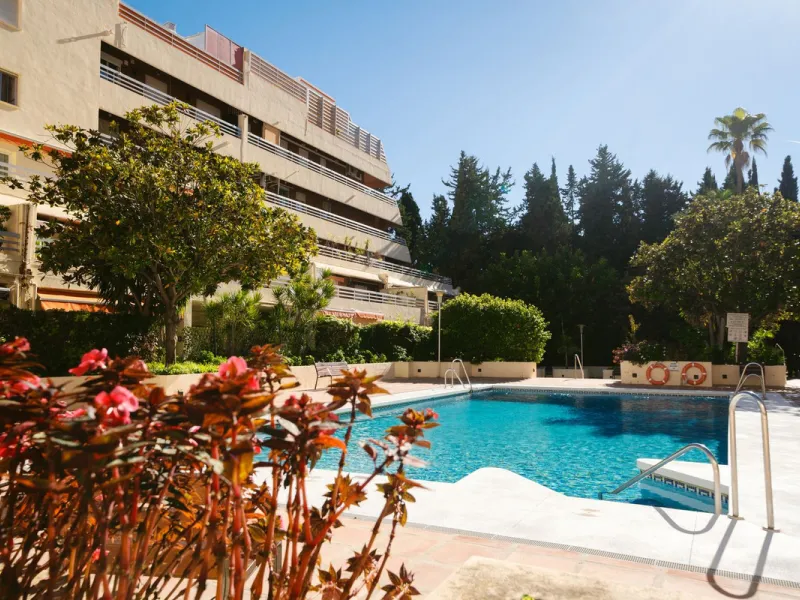 A fantastic opportunity in the well-sought out urbanisation of Parque Marbella.