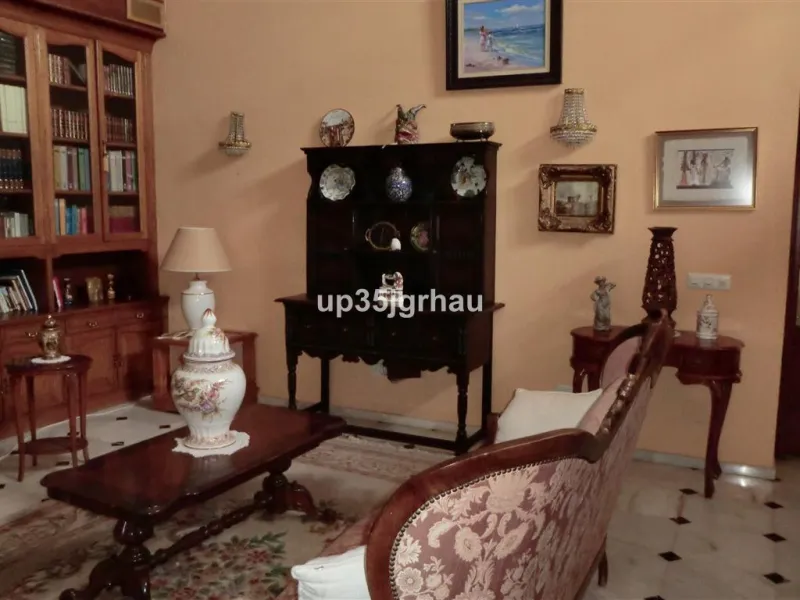 Detached Villa, Estepona, Costa del Sol.