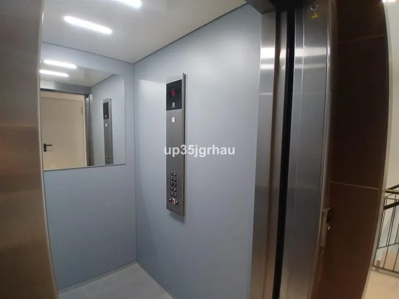 Middle Floor Apartment, Estepona, Costa del Sol.