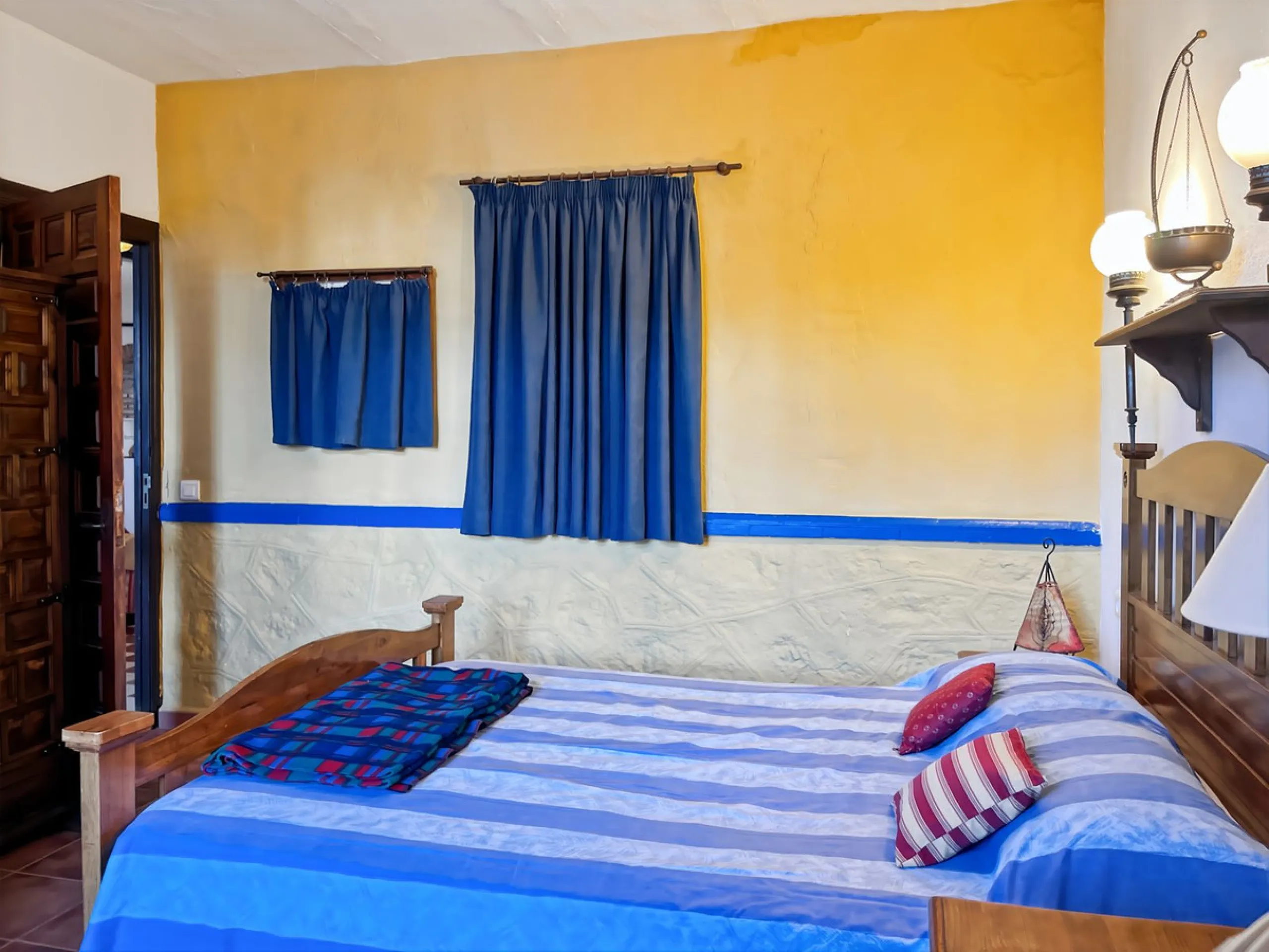 Villa Carlitos, located in the peaceful hamlet of Los Ventorros de Comares.