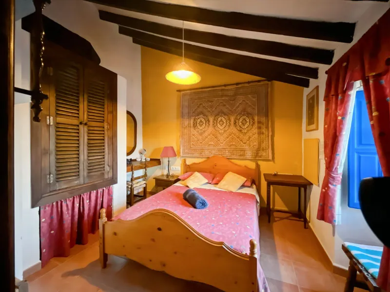 Villa Carlitos, located in the peaceful hamlet of Los Ventorros de Comares.