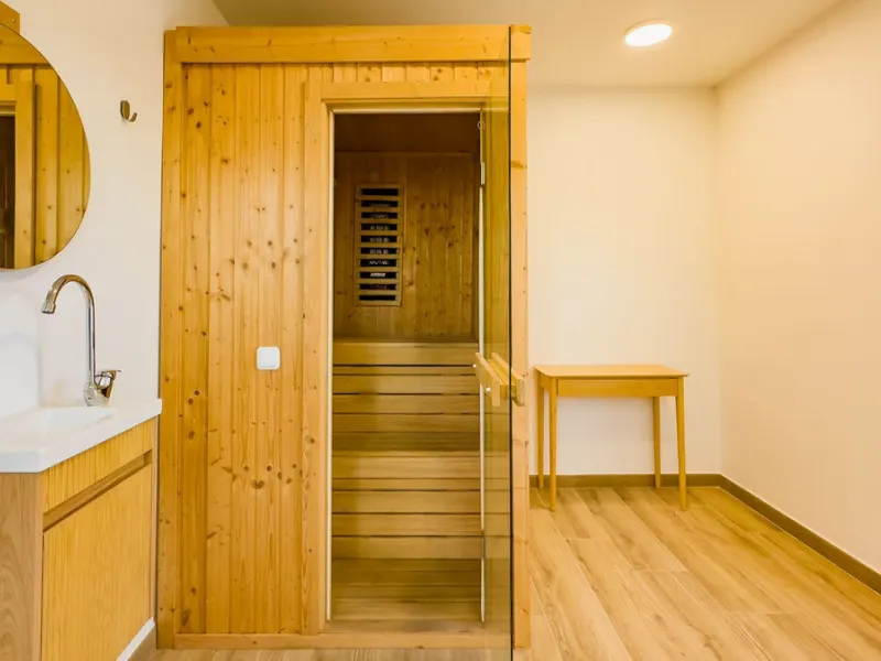 House - Finca - Cortijo в продаже в Málaga, Málaga. В доме 6 спален и 6 ванных комнат. Площадь дома 524 м². Площадь участка 106000 м²